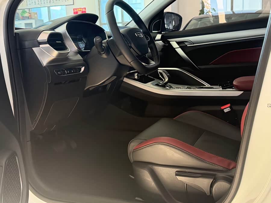 GEELY Coolray 2021 #4 GEELY Coolray 2021 car image #4