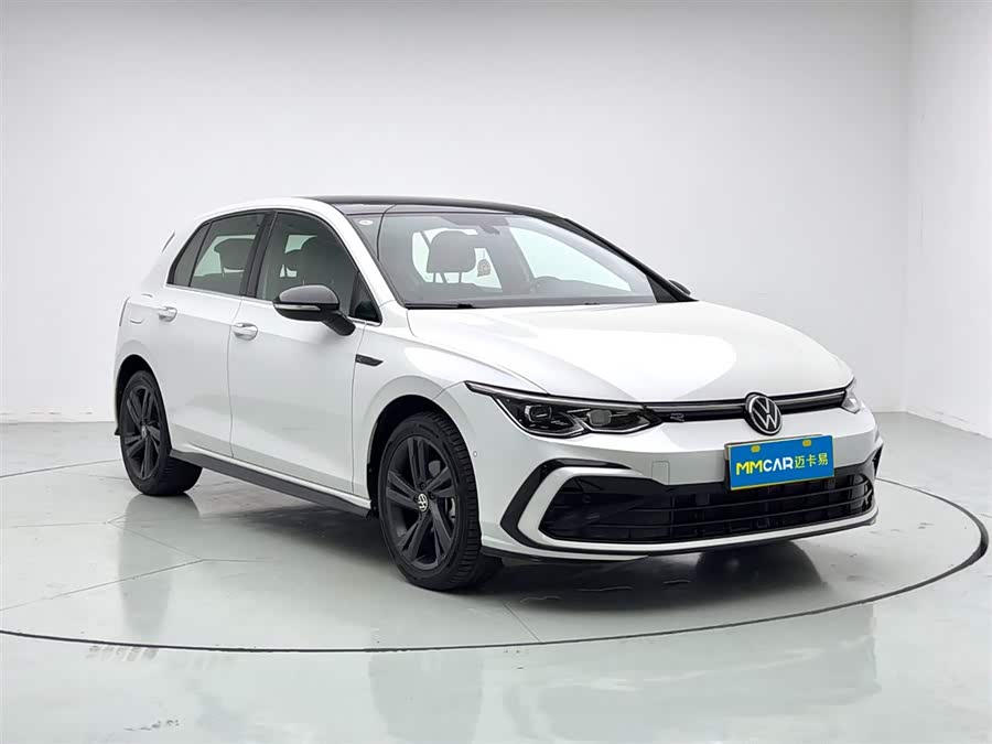 Volkswagen Golf 2021 car image #4