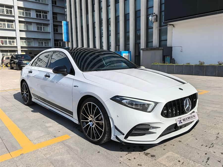 Mercedes-Benz 2021 car image #4