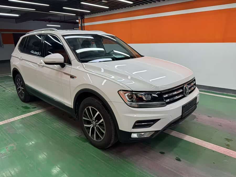 Volkswagen Tiguan L 2019 car image #4