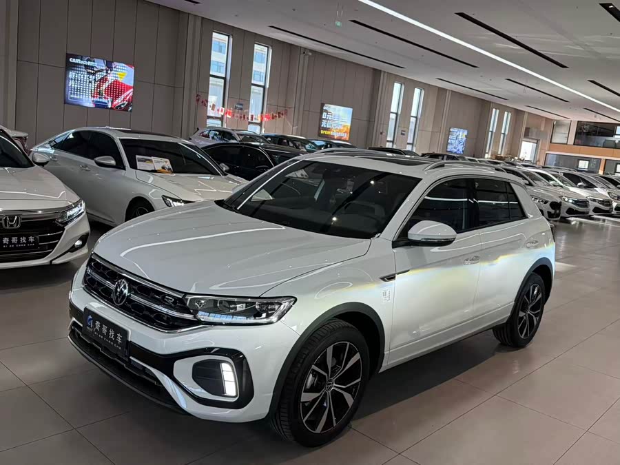 Volkswagen T-Roc 2026 car image #4