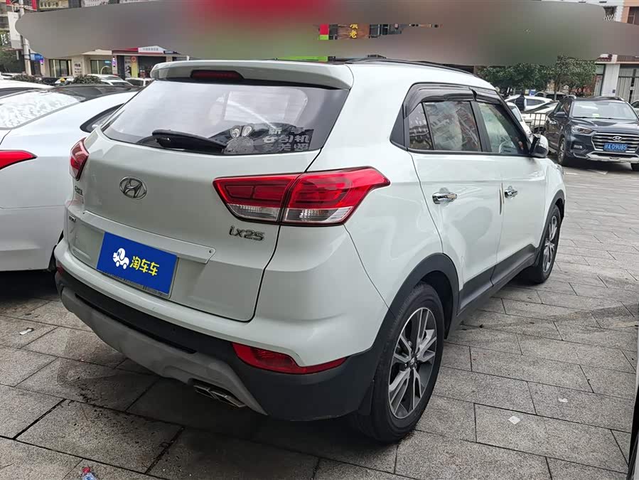 Hyundai ix25 2018 car image #4