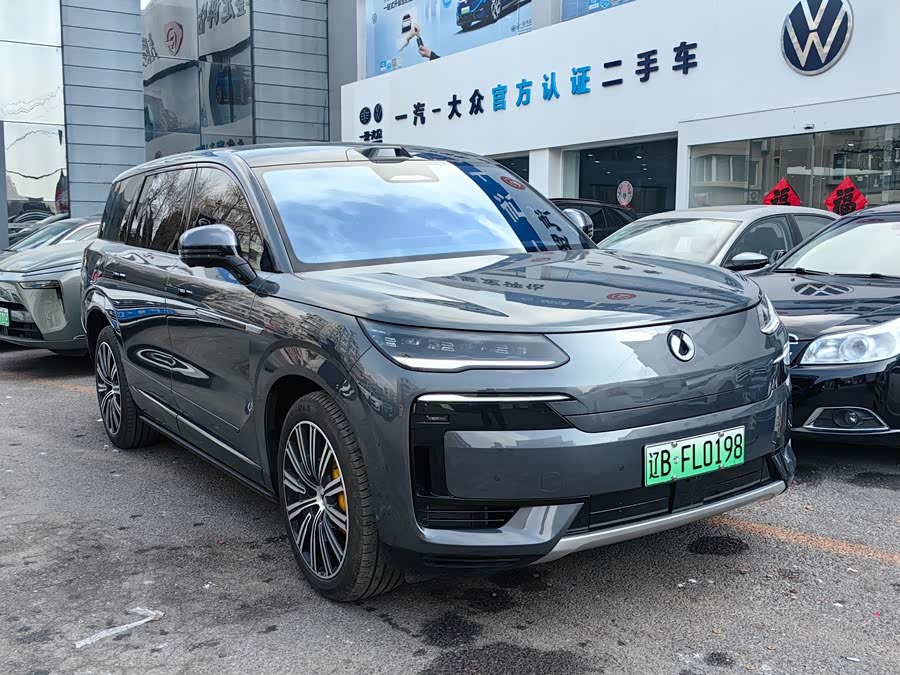 Denza N9 2025 #4 Denza N9 2025 car image #4