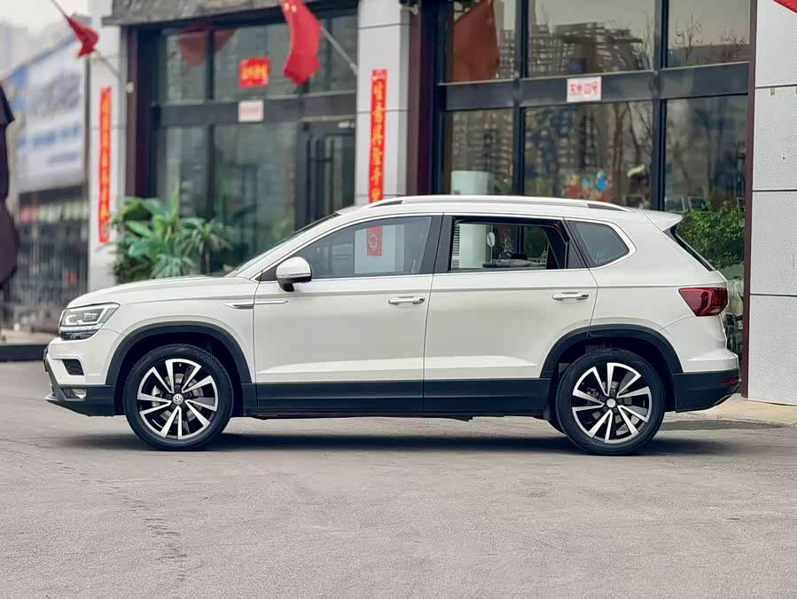 Volkswagen Tharu 2019 car image #4