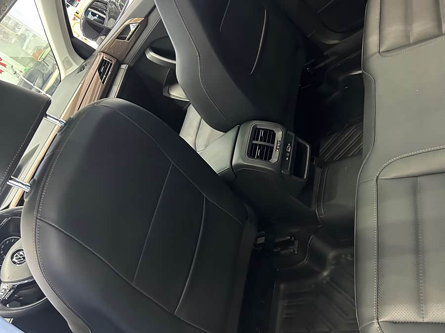 Volkswagen Tharu 2021 car image #4