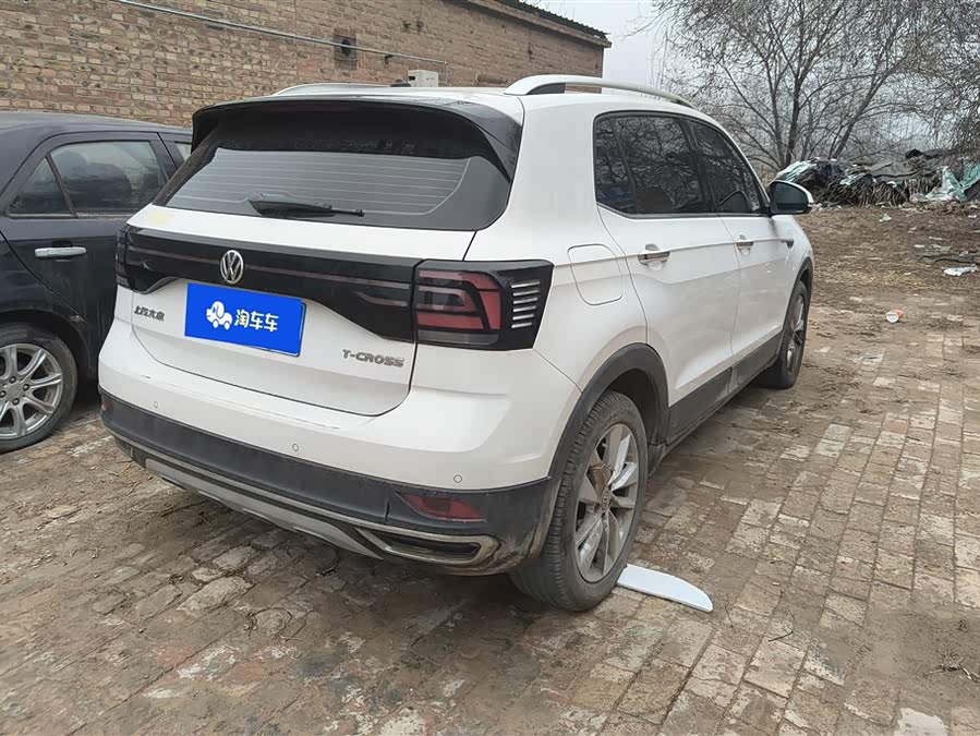 Volkswagen T-Cross 2020 car image #4