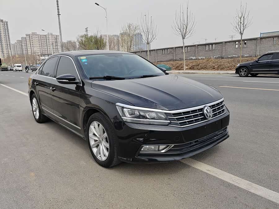 Volkswagen Passat 2018 immagine di auto #4