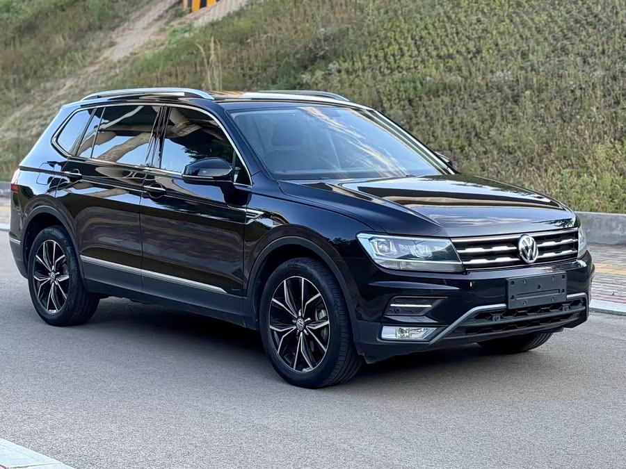 Volkswagen Tiguan L 2018 car image #4