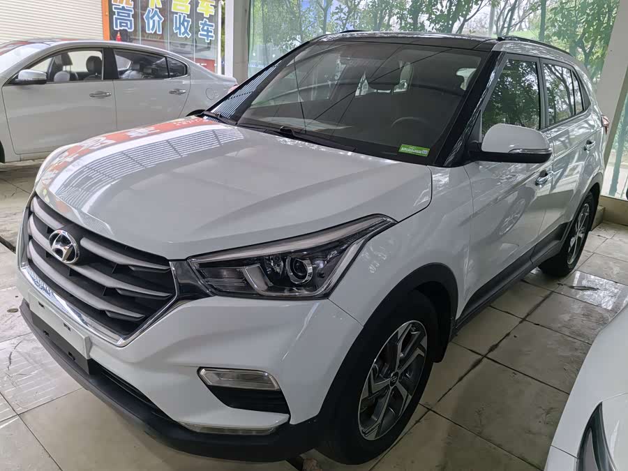 Hyundai ix25 2018 car image #4