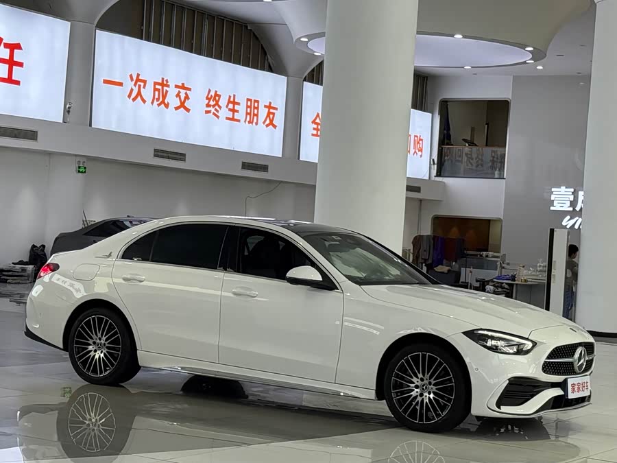 Mercedes-Benz C Class 2023 car image #4