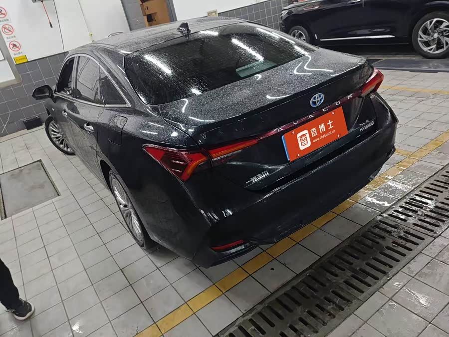 Toyota Avalon 2022 car image #4