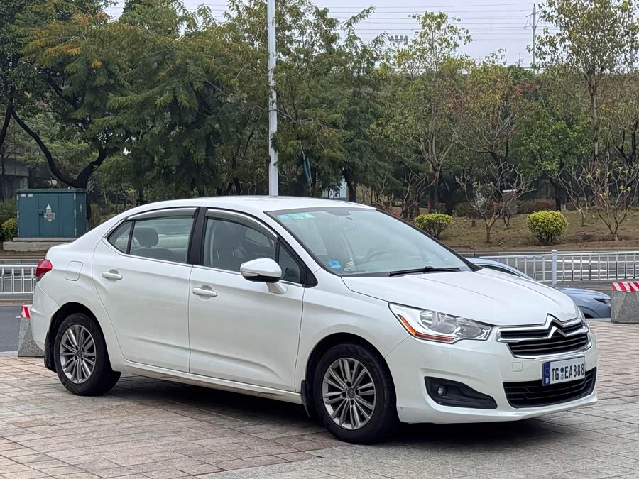 Citroen C4L 2015 imagen de coche #4