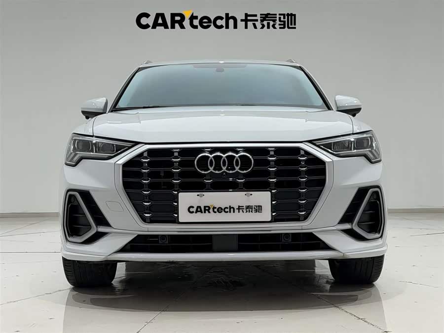 Audi Q3 2022 car image #4