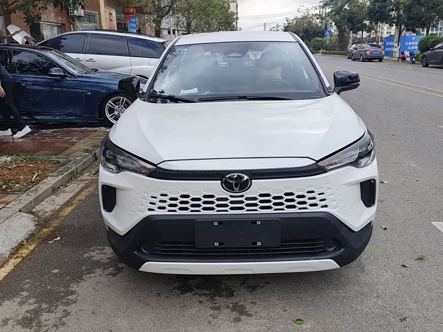 Toyota Corolla Cross 2026 #4 Toyota Corolla Cross 2026 car image #4