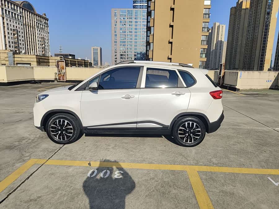 哪吒汽车 哪吒N01 2019 汽车图片 #4