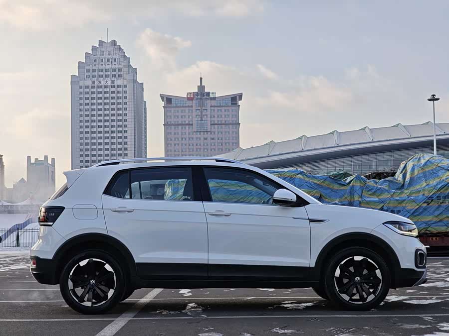 Volkswagen Tacqua 2022 car image #4