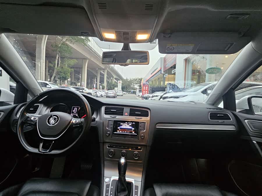 Volkswagen Golf 2016 car image #4