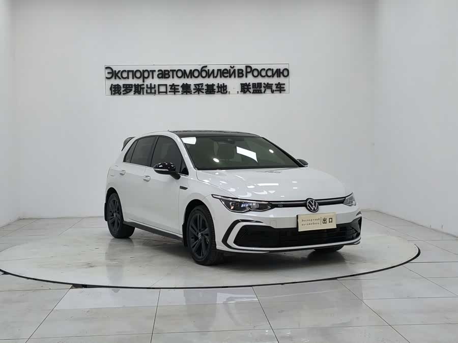 Volkswagen Golf 2022 car image #4