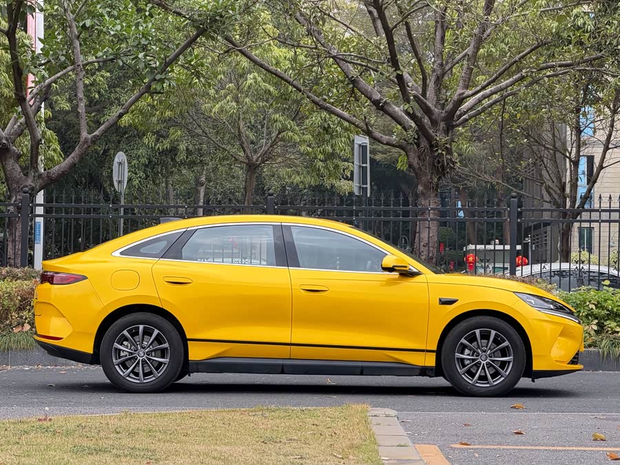 BYD Qin L 2025 car image #4