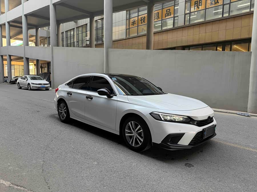 Honda Civic 2025 صورة سيارة #4