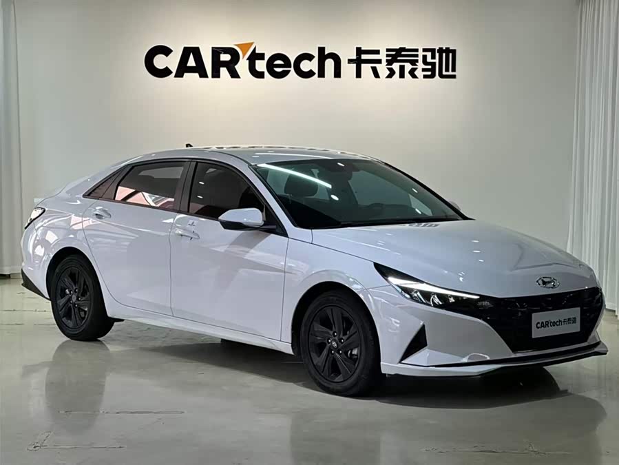 Hyundai Elantra 2021 immagine di auto #4