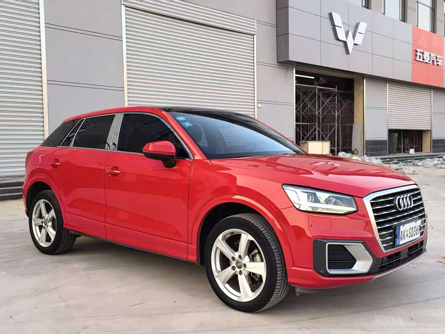 Audi Q2L 2019 car image #4