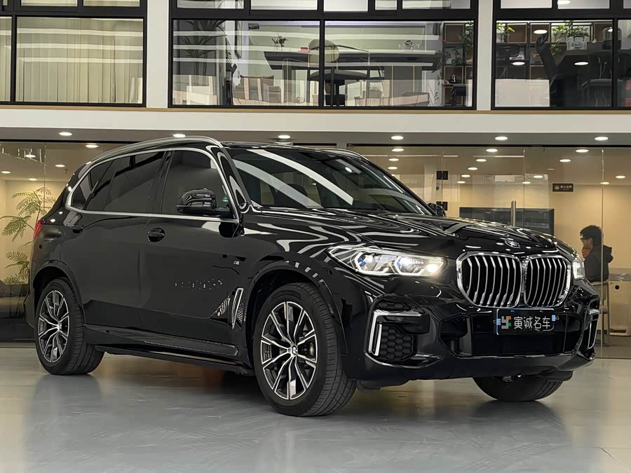 BMW X5 2023 imagem de carro #4
