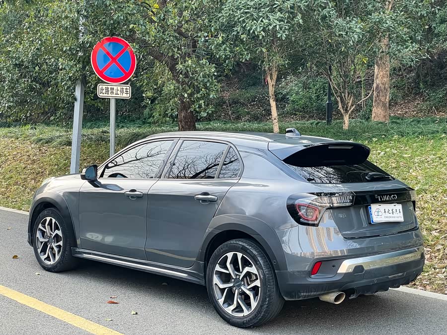 Lynk & Co 02 2019 #4 Lynk & Co 02 2019 car image #4