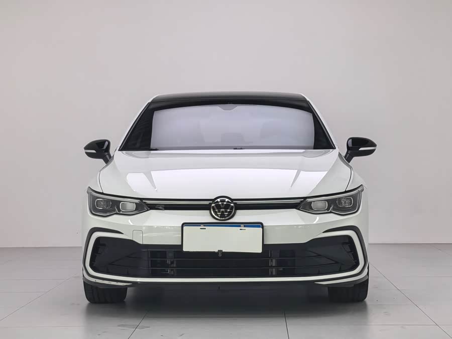 Volkswagen Golf 2021 car image #4