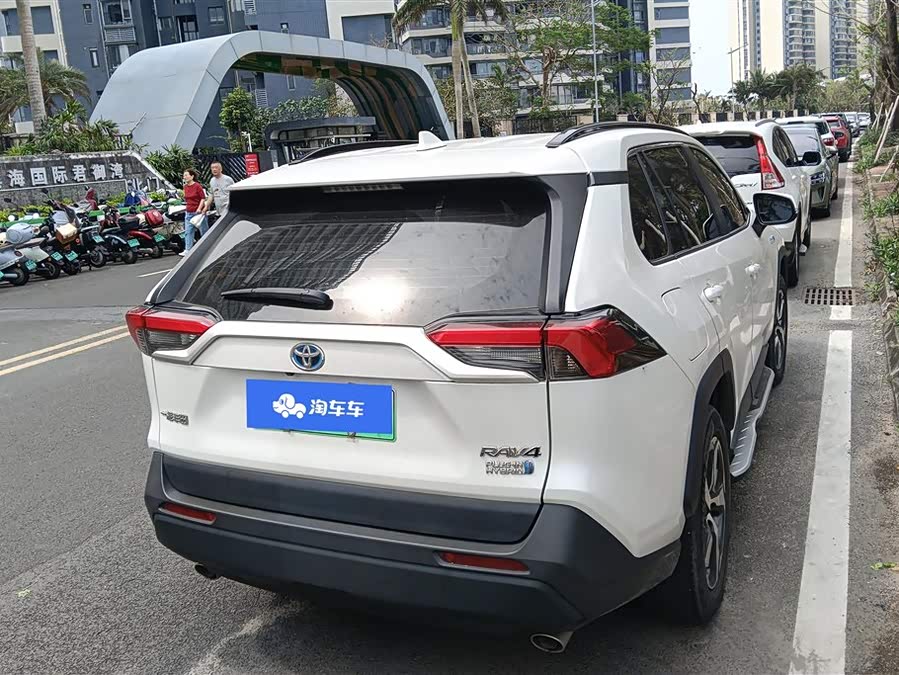 Toyota RAV4 Hybird E+ 2022 car image #4