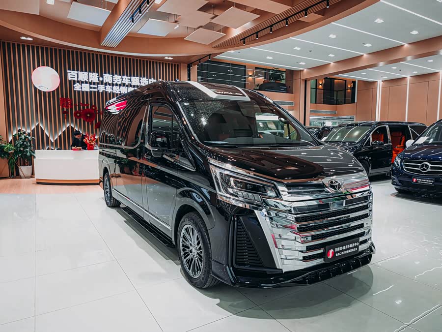 Toyota 2025 car image #4