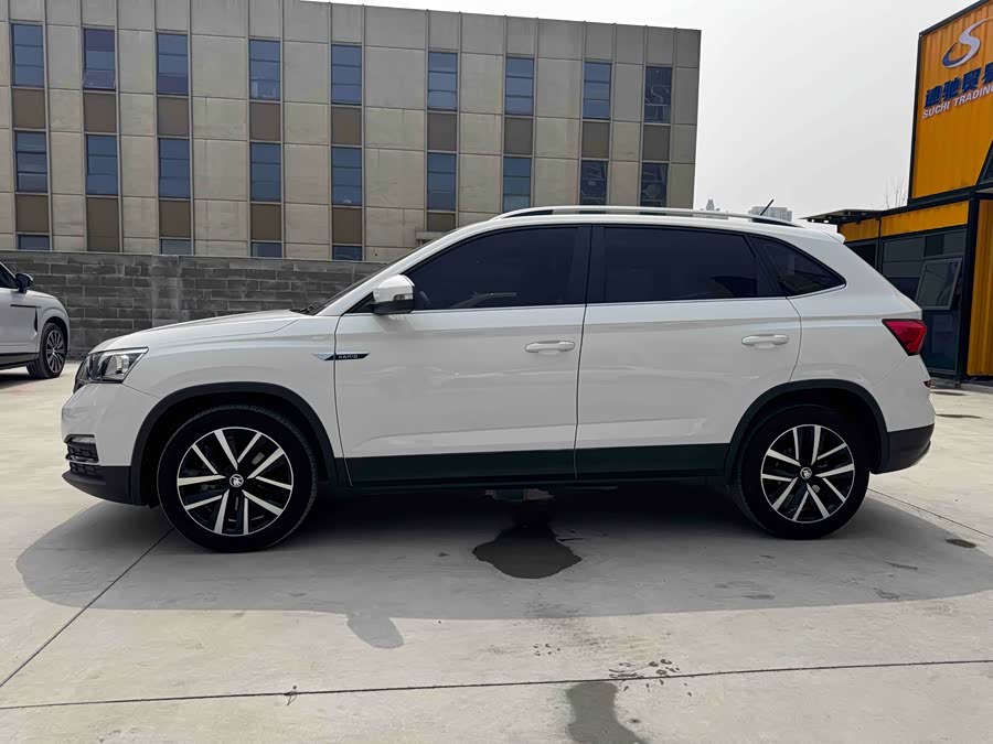 Skoda Kamiq 2022 imagen de coche #4