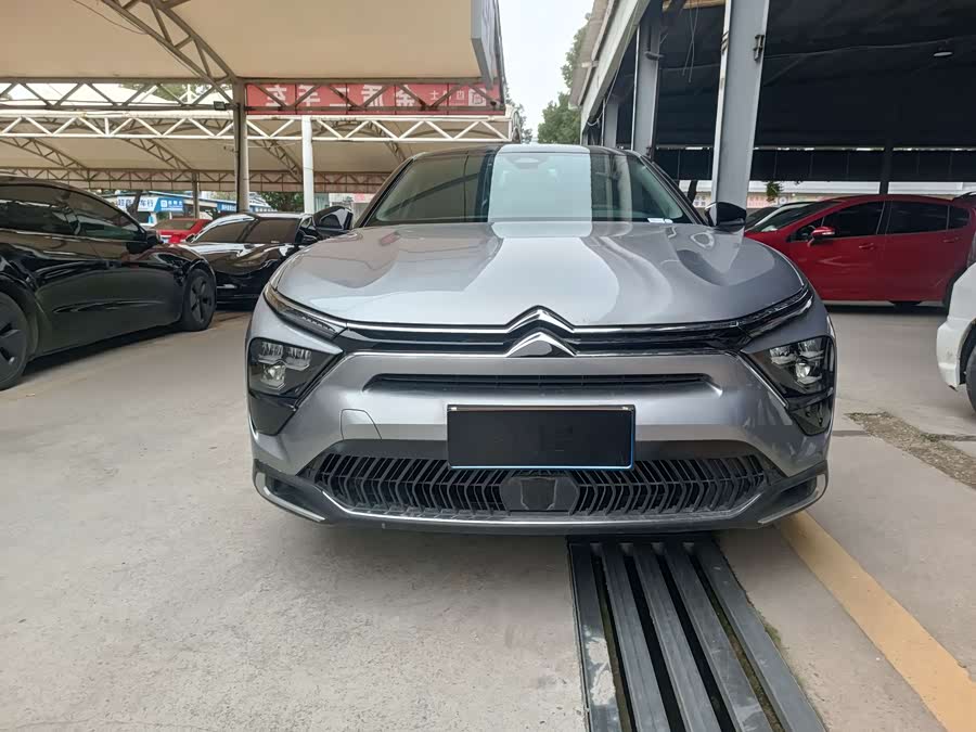 Citroen C5 X 2024 car image #4