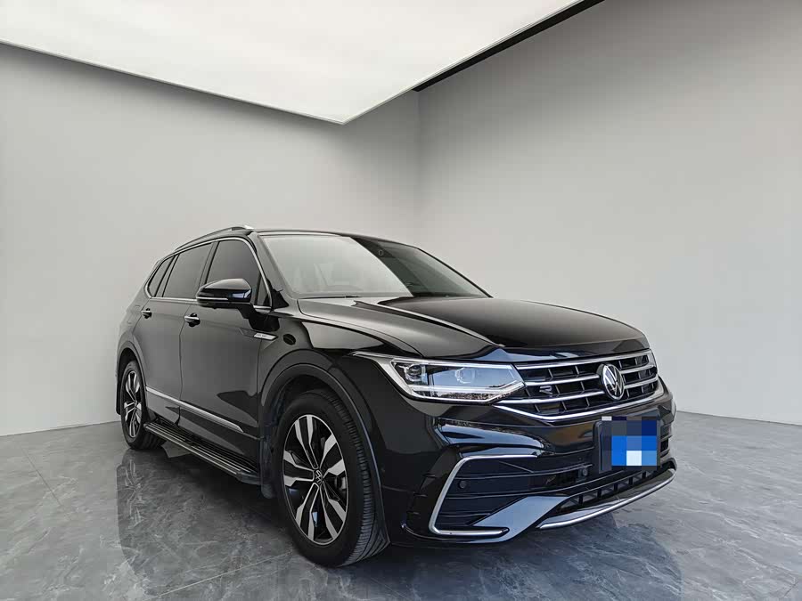 Volkswagen Tiguan L 2024 car image #4