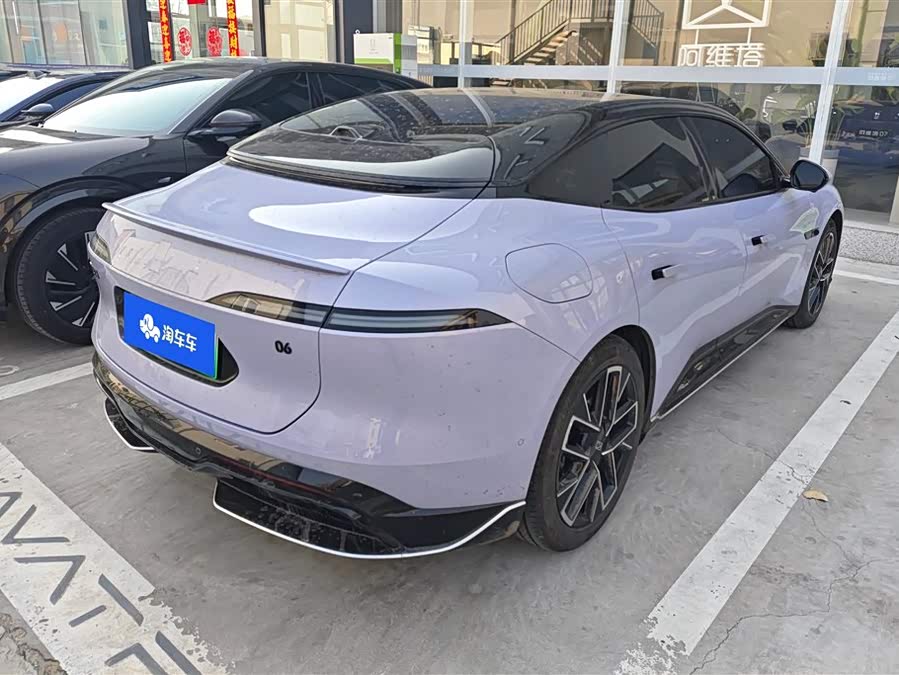 Avatr 06 2025 car image #4