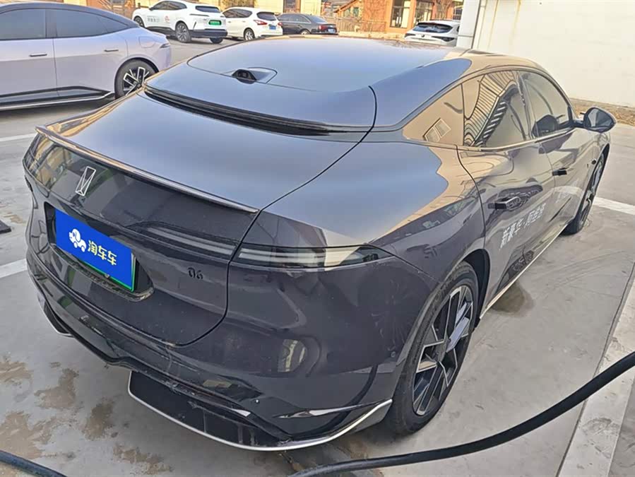 Avatr 06 2025 car image #4