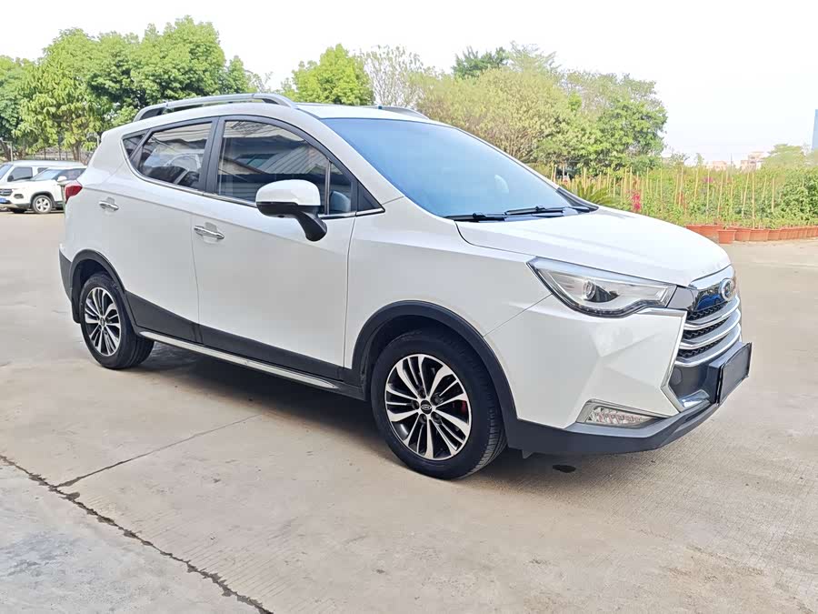 JAC 2018 #4 JAC 2018 car image #4