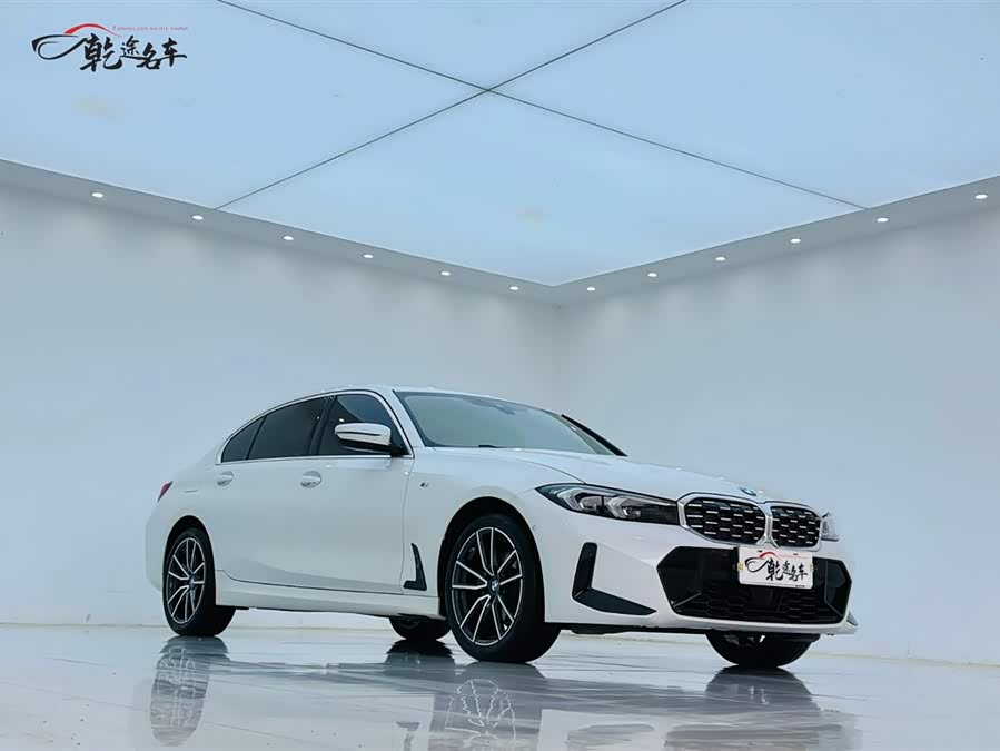 BMW 3 Series 2025 car image #4