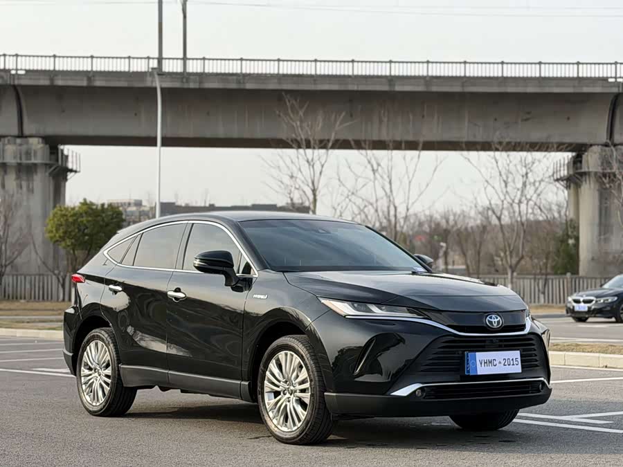 Toyota Harrier 2023 car image #4