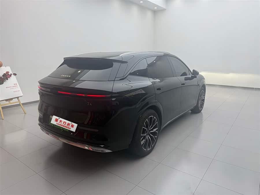 Zeekr 7X 2025 car image #4