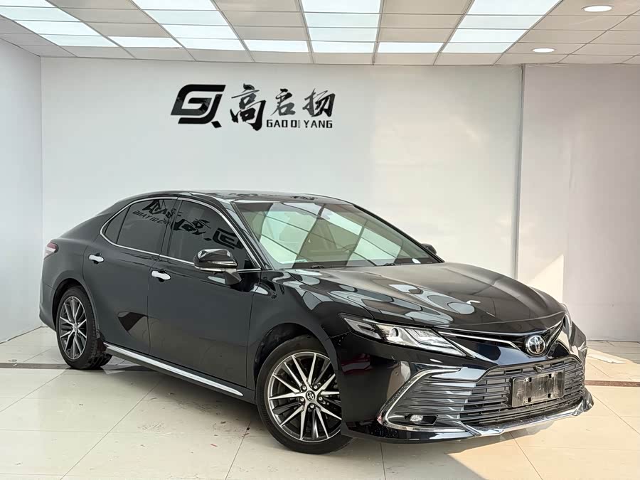 Toyota Camry 2023 car image #4