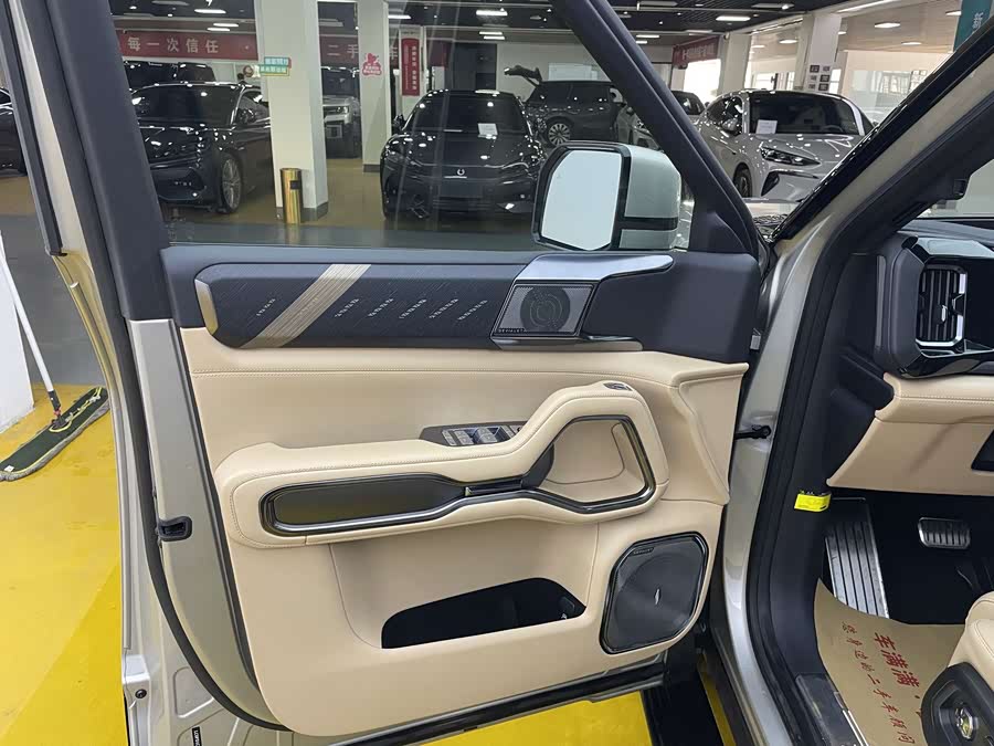 FangChengBao Leopard 8 2024 immagine di auto #4