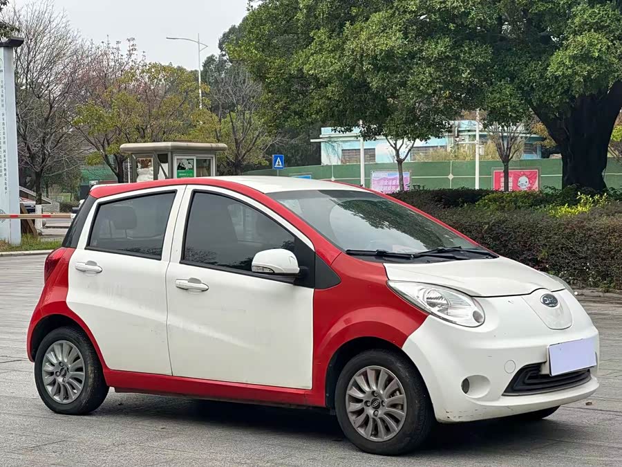 JAC 2018 car image #4