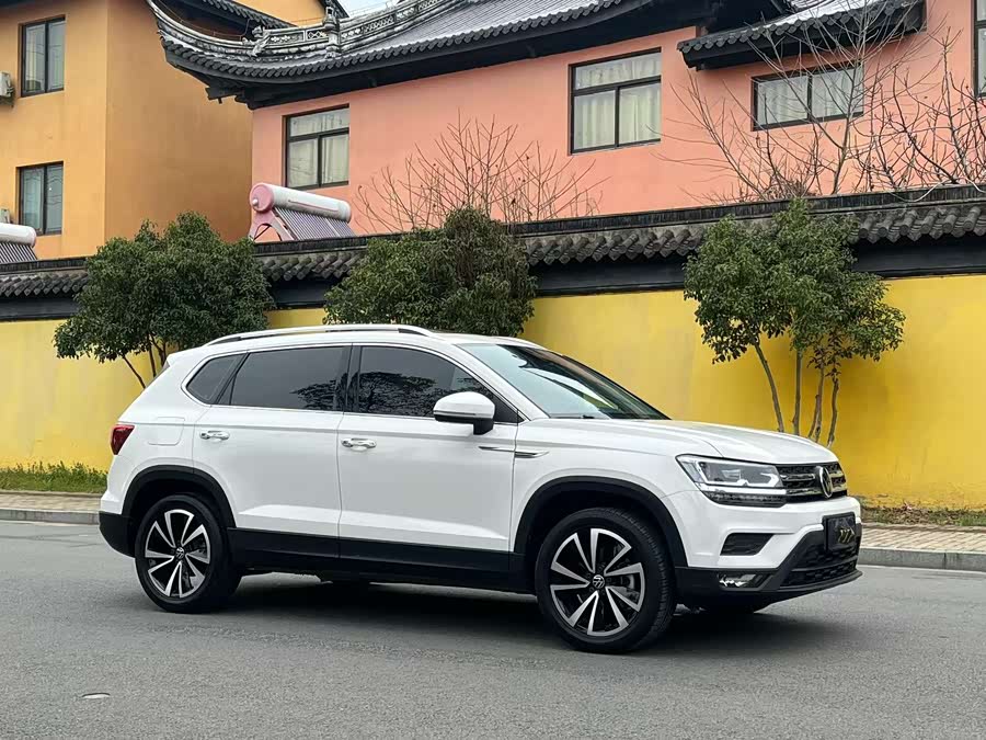 Volkswagen Tiguan L 2018 #4 Volkswagen Tiguan L 2018 car image #4