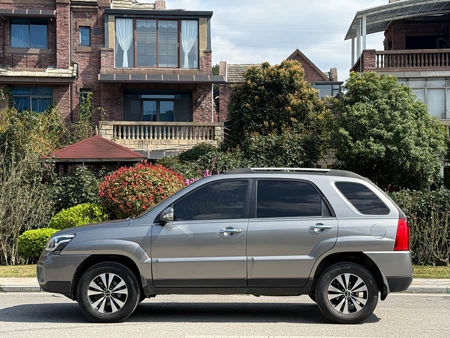 起亚 狮跑 2015 汽车图片 #4