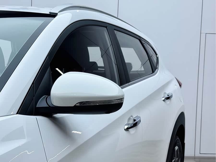 Hyundai Tucson 2021 car image #4