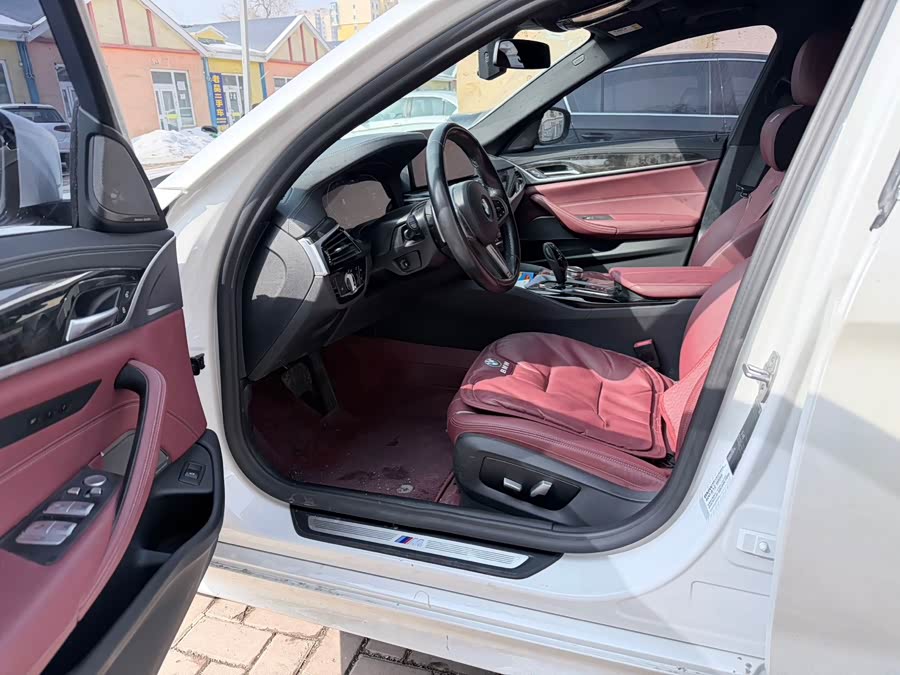 BMW 5 Series 2021 car image #4
