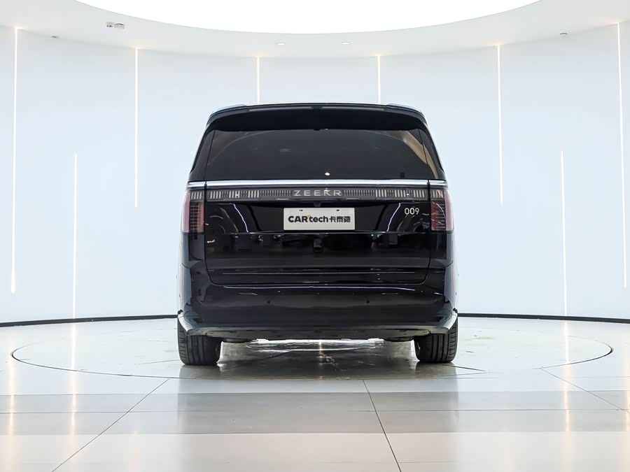 极氪 极氪009 2025 汽车图片 #4