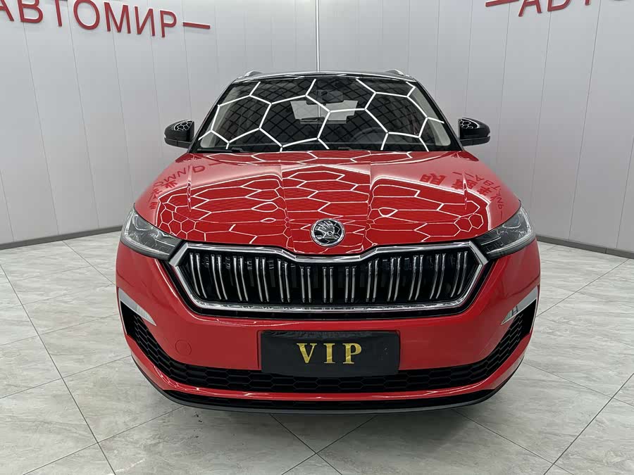 Skoda Kamiq 2023 изображение автомобиля #4