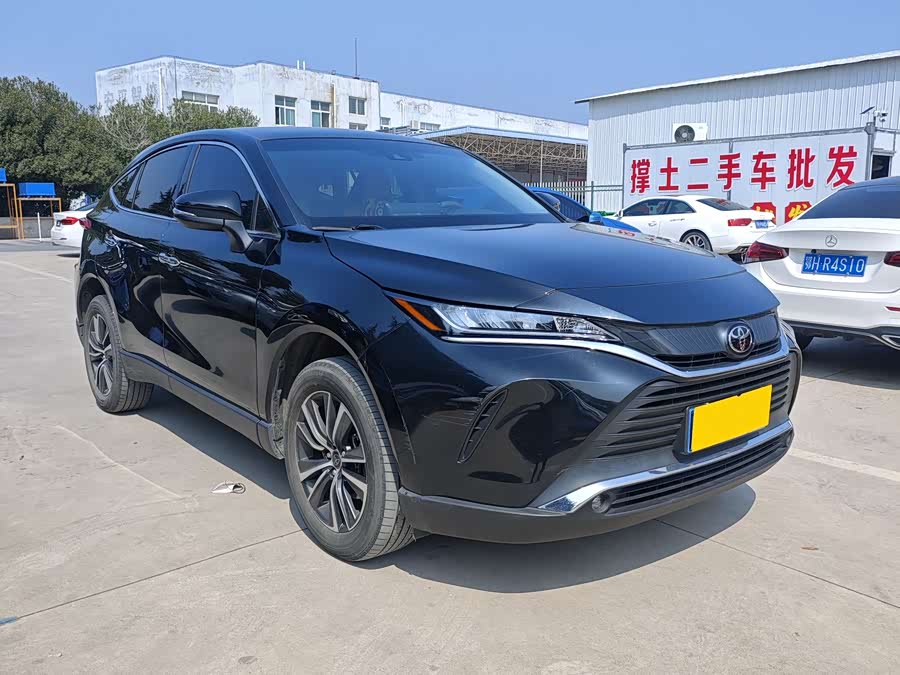 Toyota Harrier 2022 car image #4